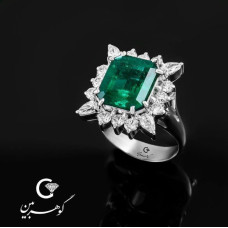diamond and emerald ring